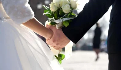 Erzincan’da 2023 Yılında 1.383 Çift Evlenirken, 394 Kişi Boşandı