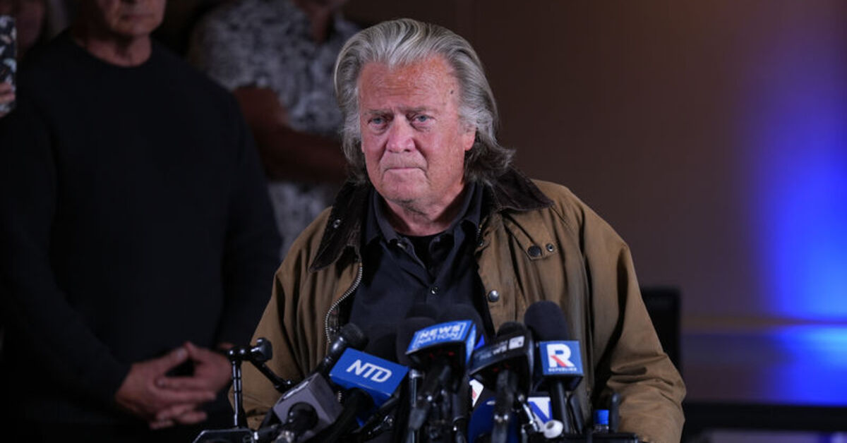 Eski ABD Başkanı Trump’ın danışmanı Bannon tahliye edildi