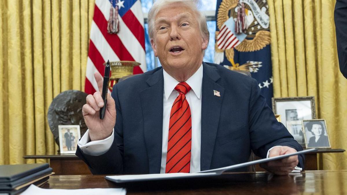 AP: “Amerika Körfezi” ifadesini kullanmayan muhabirin Oval Ofis’e girişi engellendi