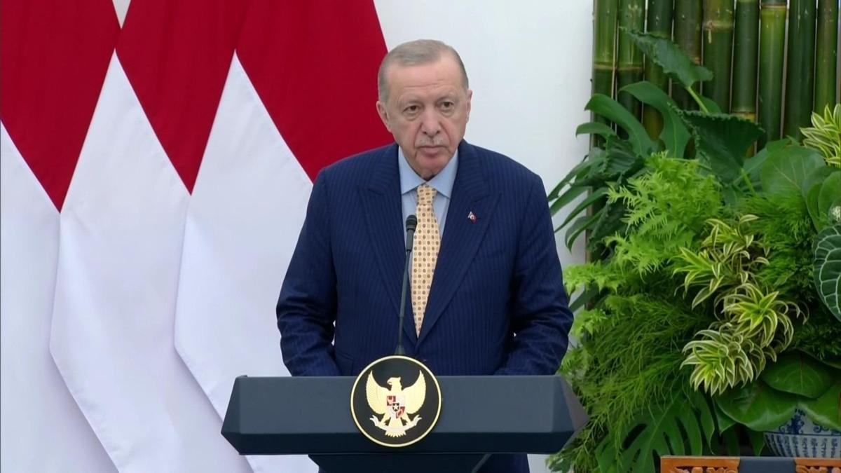 Son Dakika | Cumhurbaşkanı Erdoğan Endonezya’da: Özgür Filistin Devleti geciktirilemez