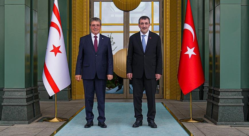 Cumhurbaşkanı Yardımcısı Yılmaz, KKTC Başbakanı ile görüştü